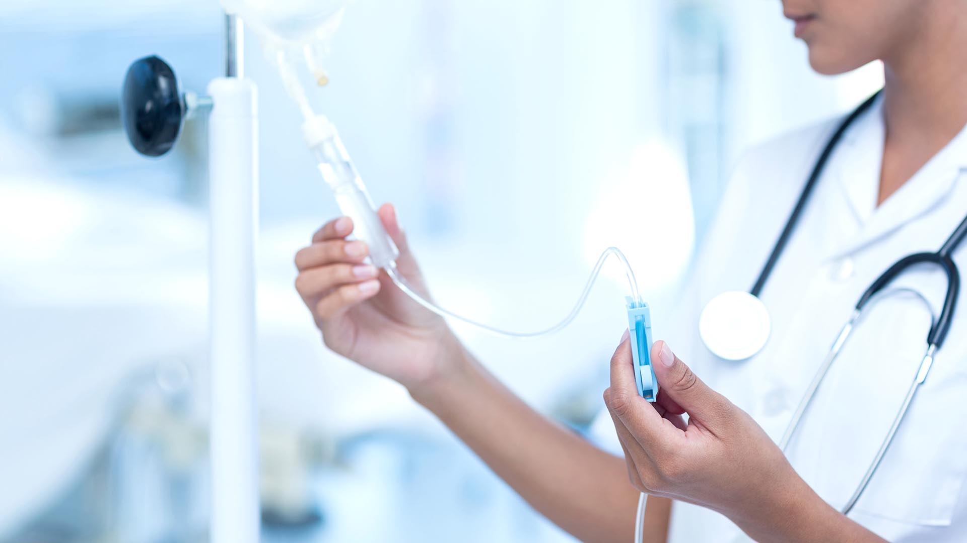 Cleanroom manufacturing of oxygen masks and respiratory disposables at Angiplast